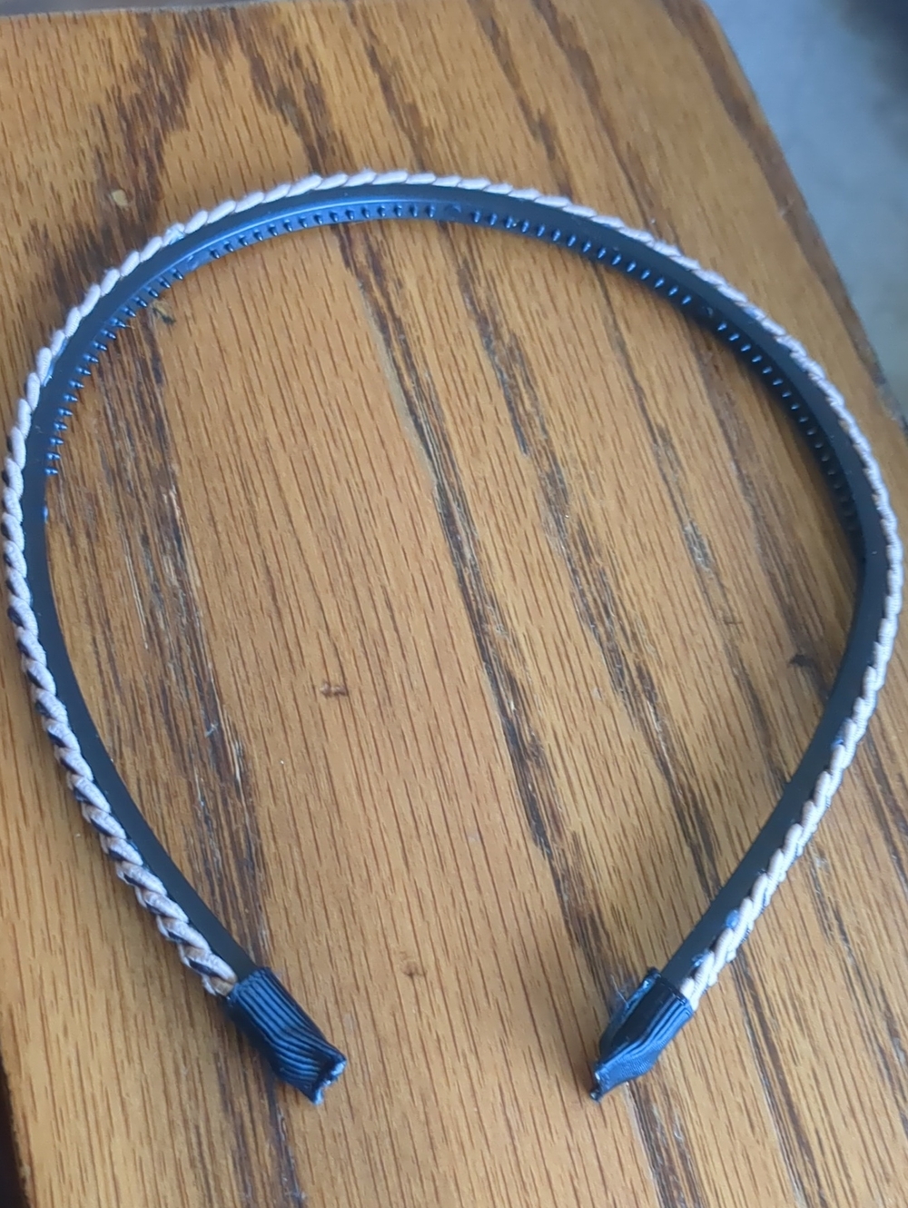 NWOT Fabric Braided Thin Headband